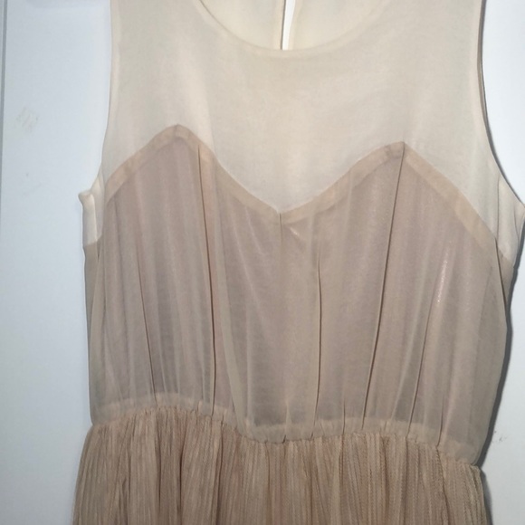 Beige graduation dress - Picture 3 of 4